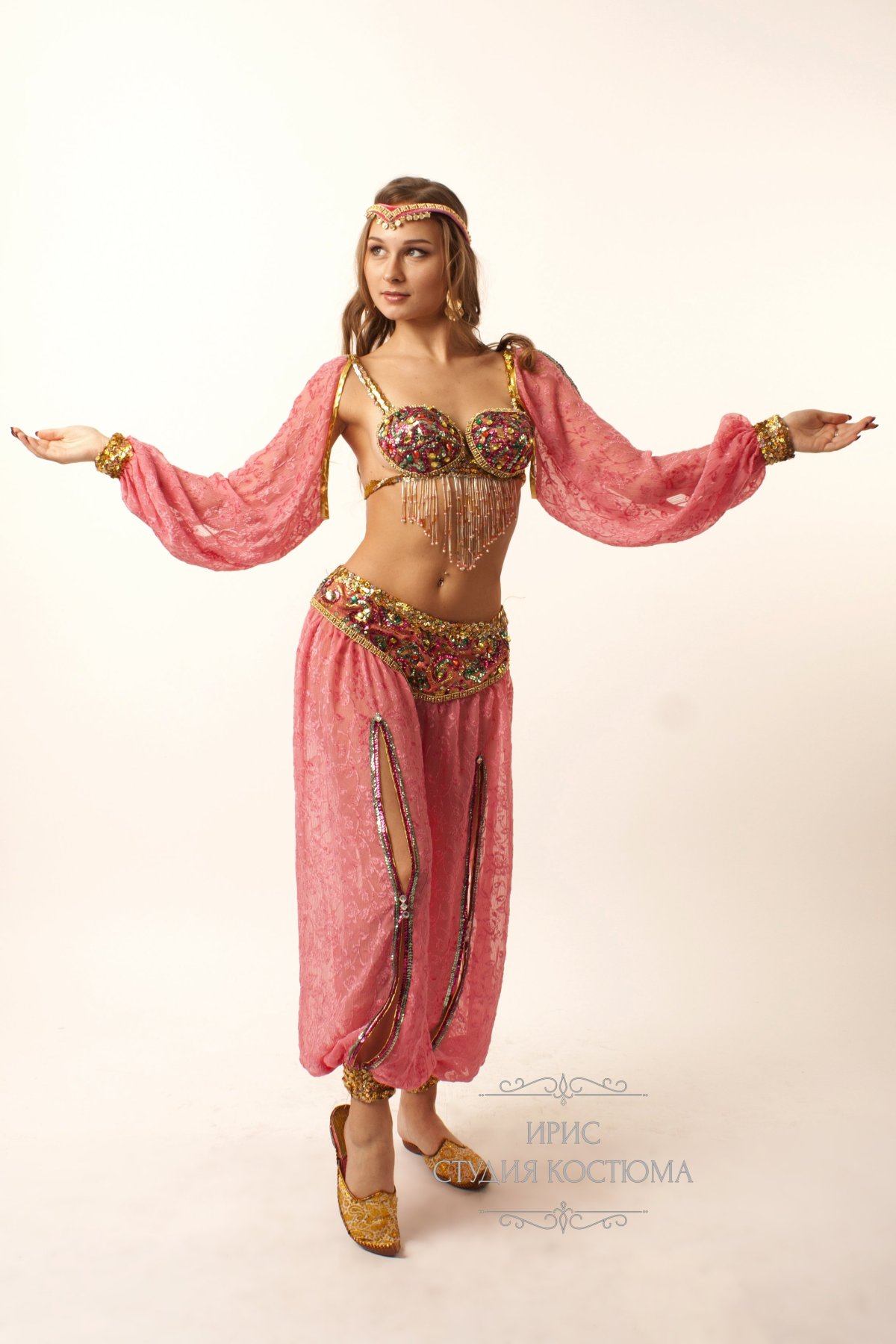 Наложница танцовщица