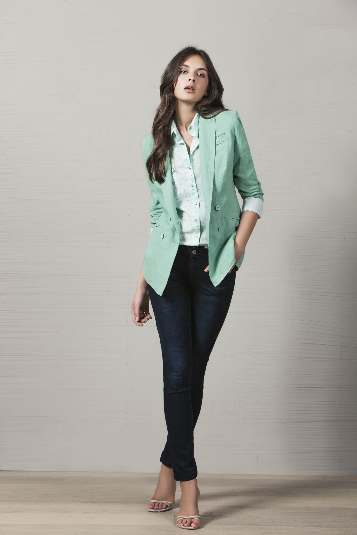 Образы с зеленым пиджаком