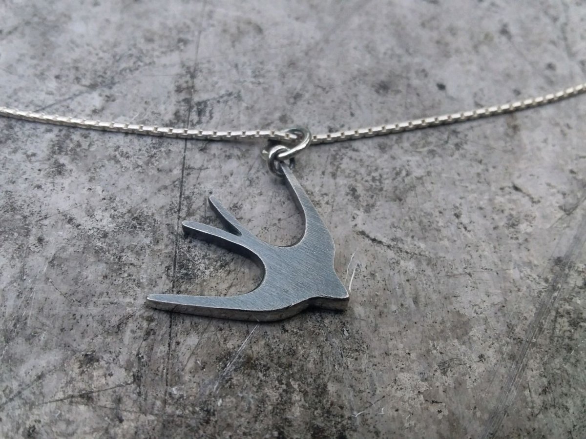 Колье Ласточка