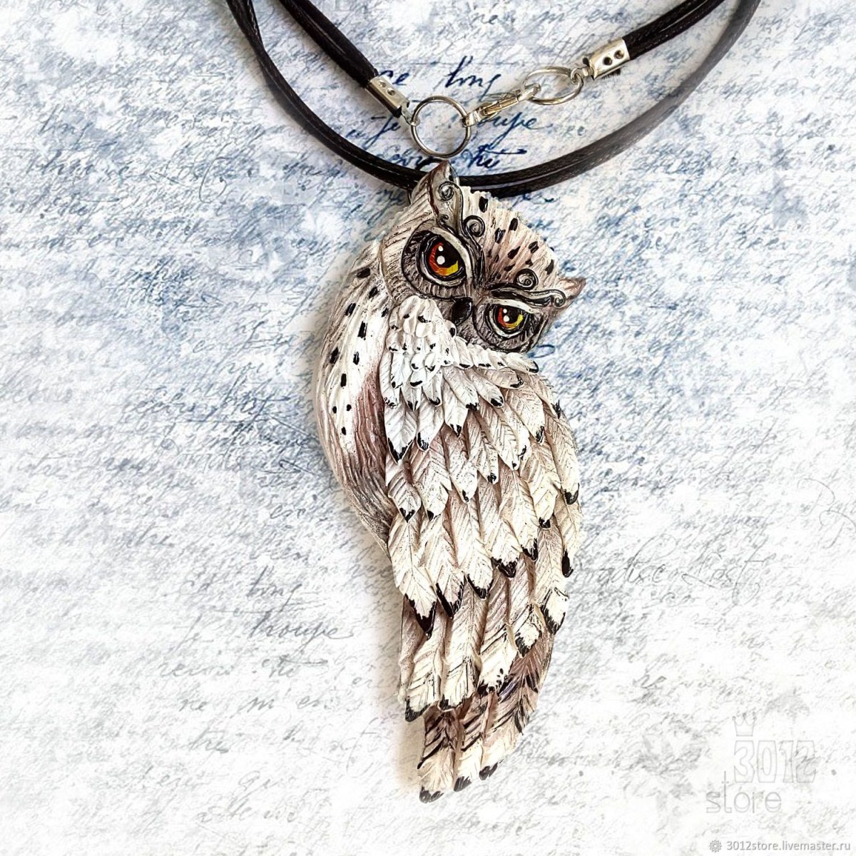 Колье с птичкой