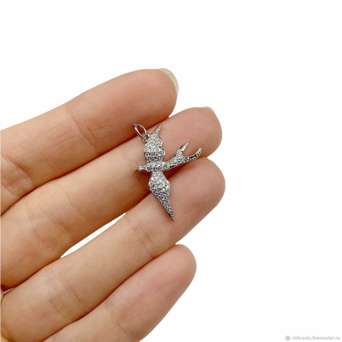 Кулон Ласточка