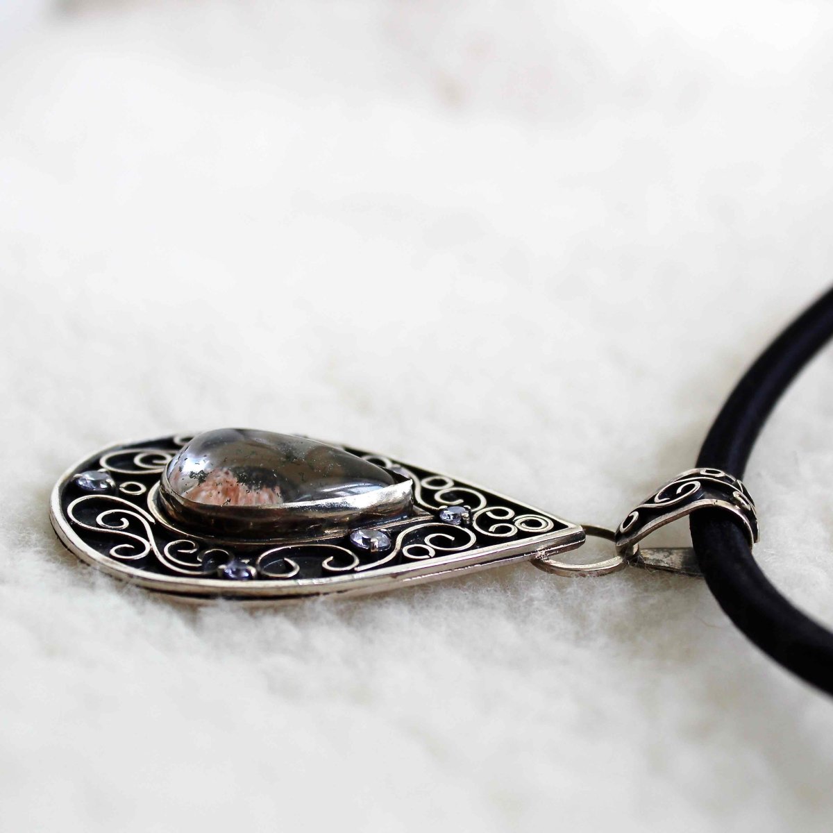 Мельхиор украшения