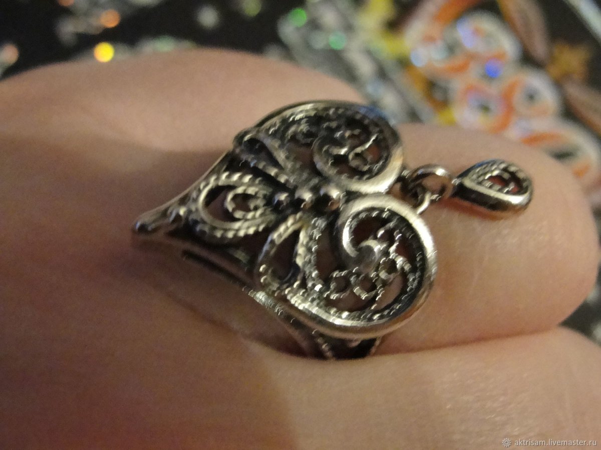 Серьги мельхиор камень янтарь