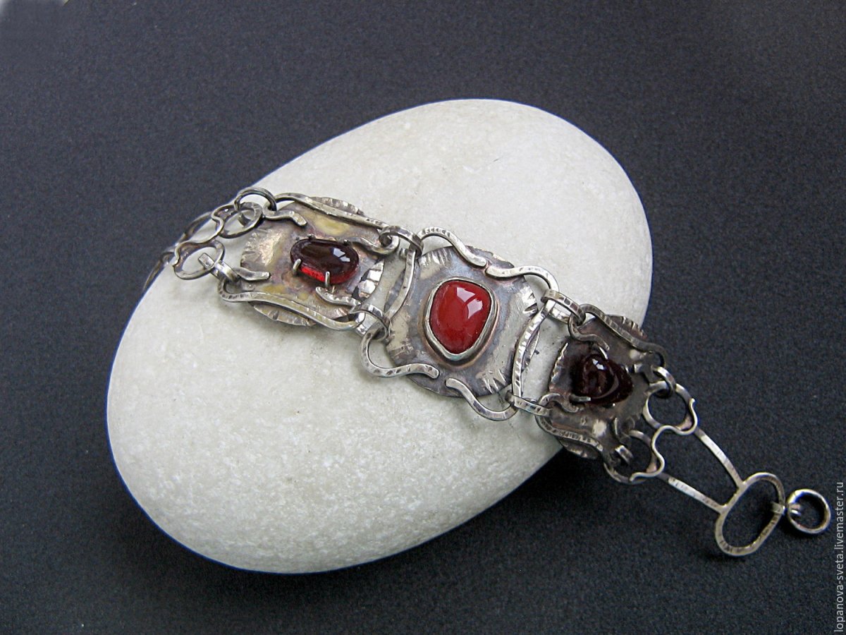 Винтажные серьги с сердоликом