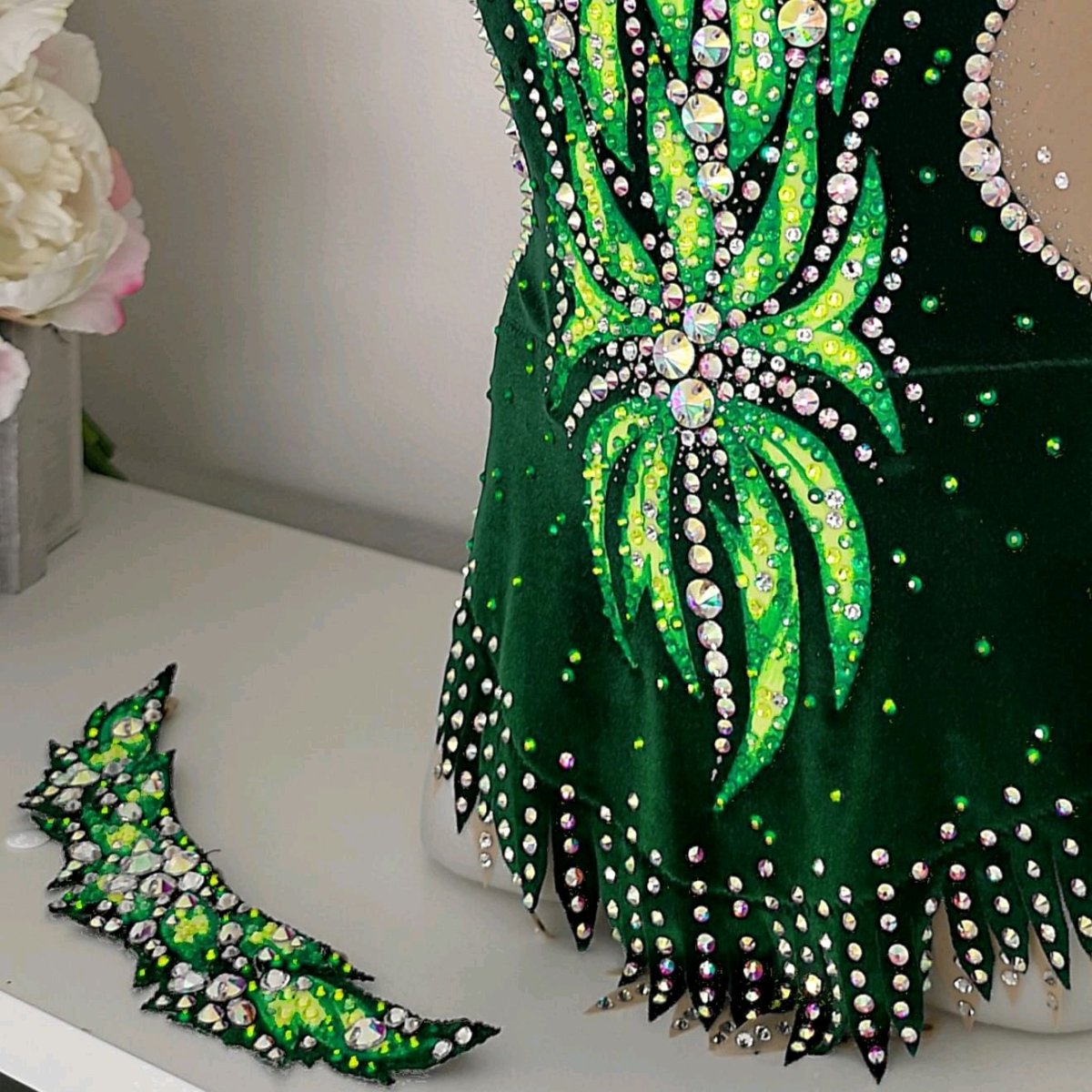 Купальники Эмеральд для художественной гимнастики