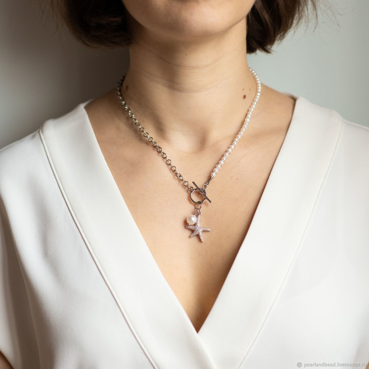 Жемчужные бусы с кулоном