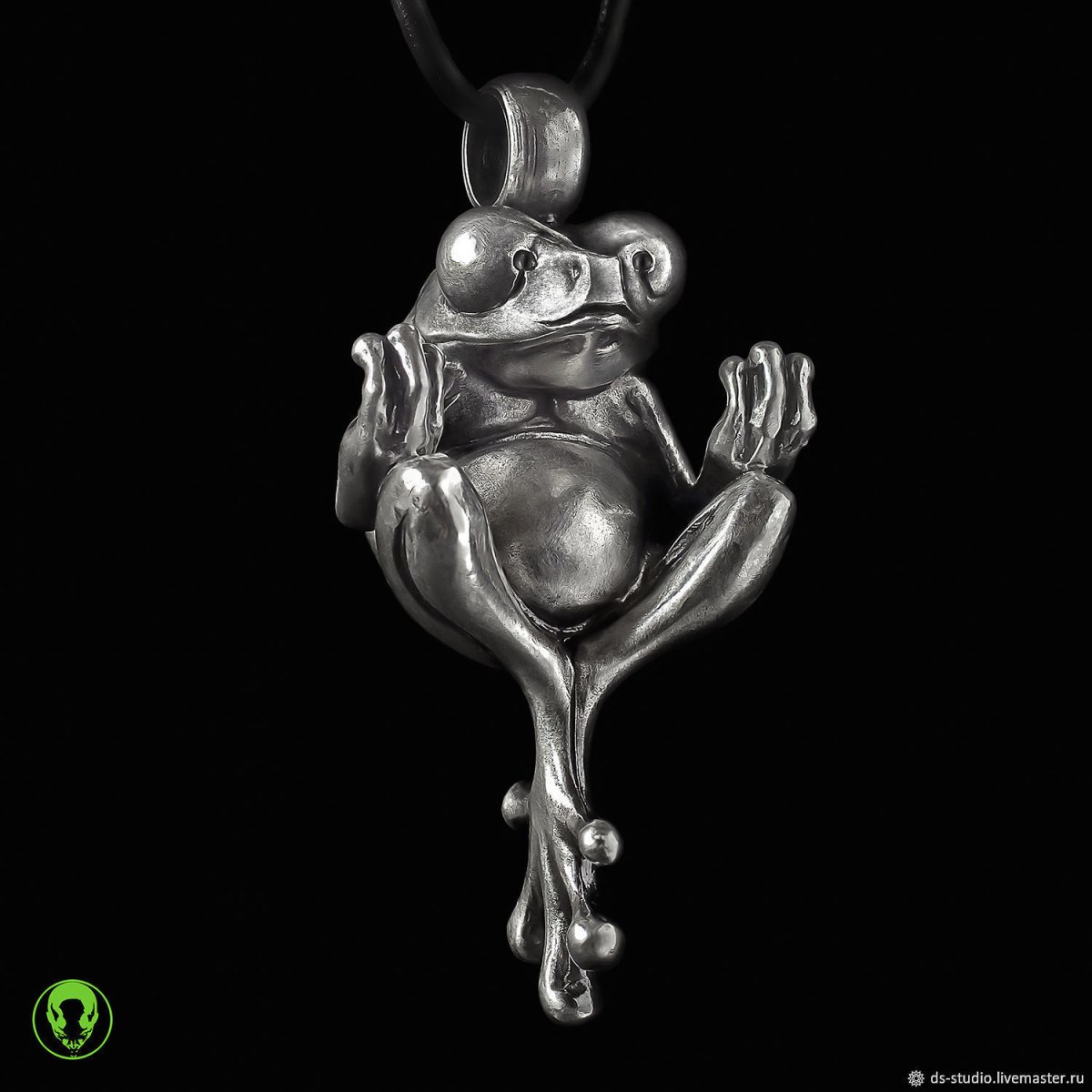 Подвеска серебряная лягушка