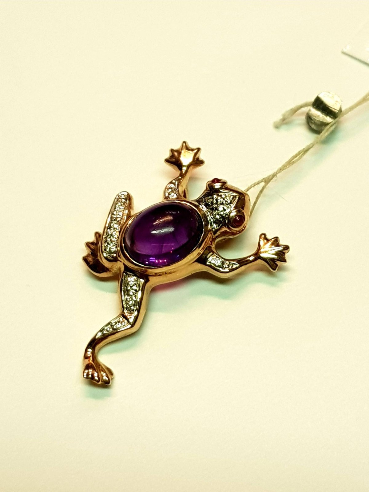 Подвеска лягушка с бриллиантами