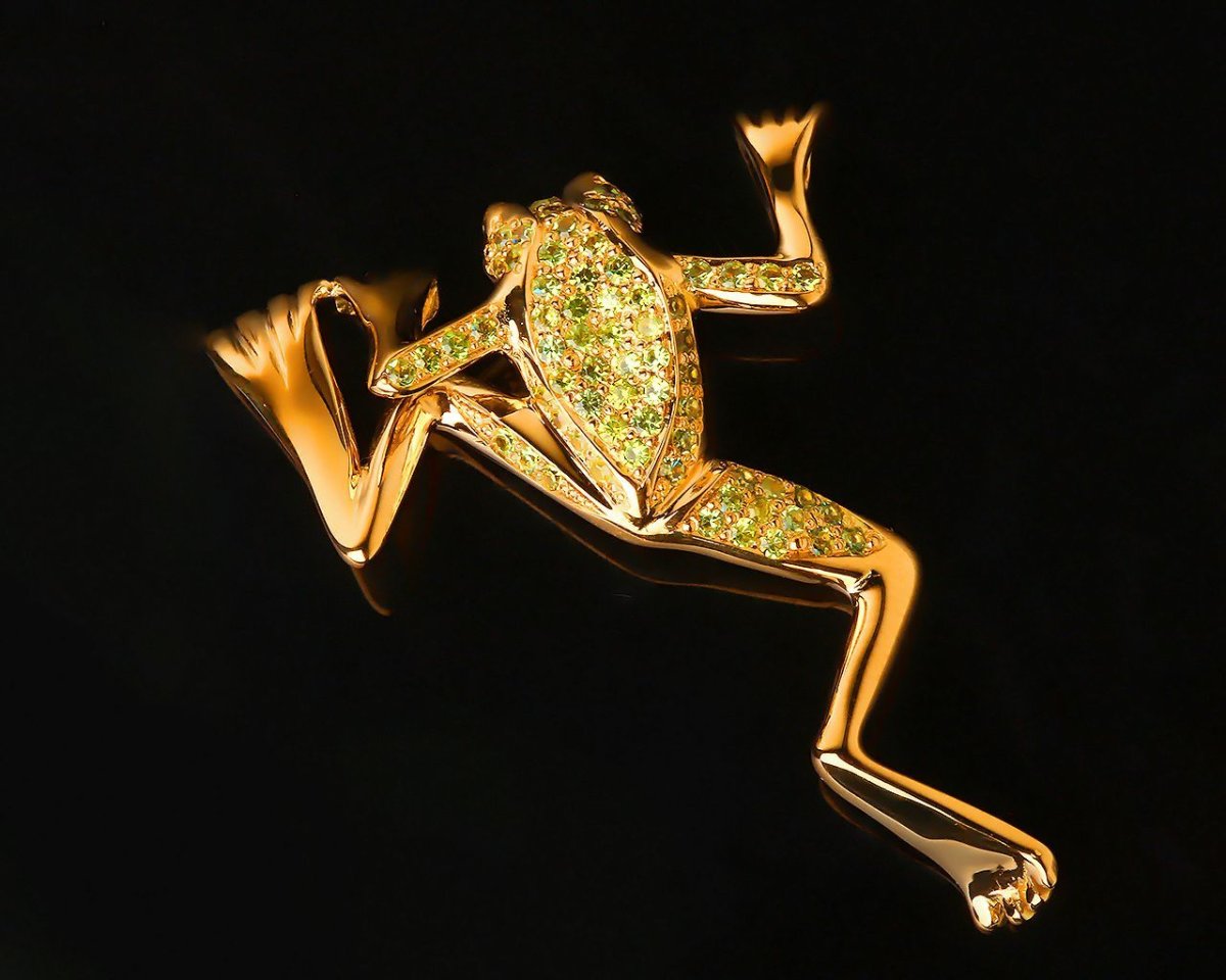 Кулон лягушка из золота