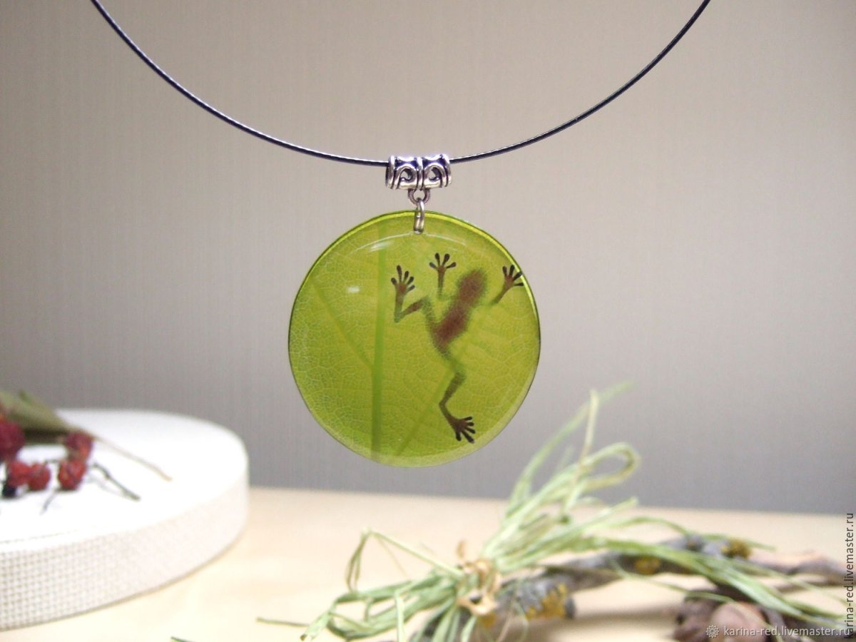 Украшения из эпоксидной смолы