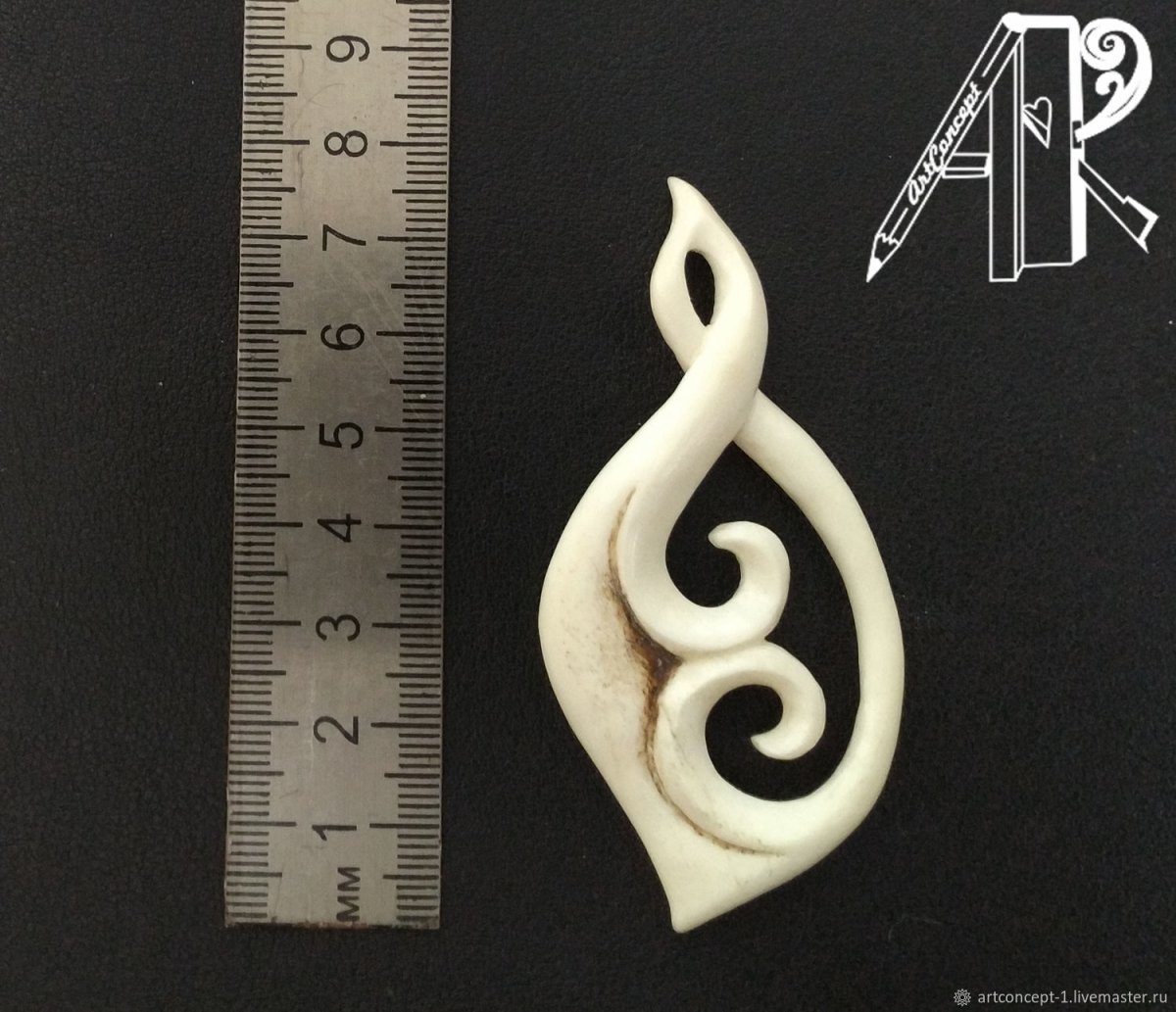 Кулон из кости