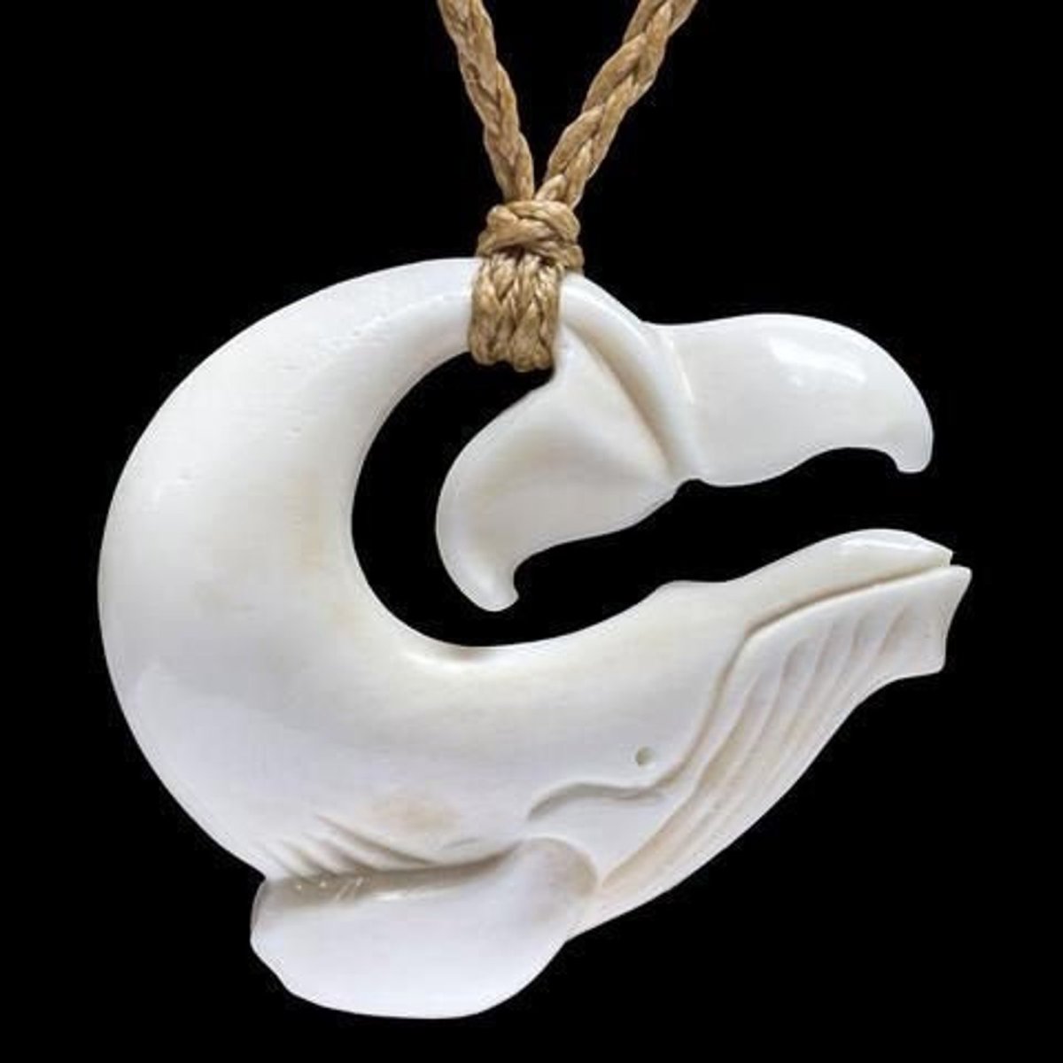 Кулон кость яка