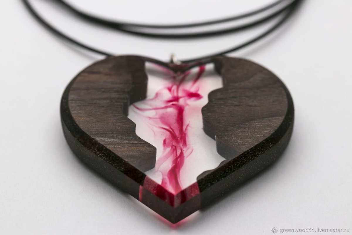 Кулон из кости