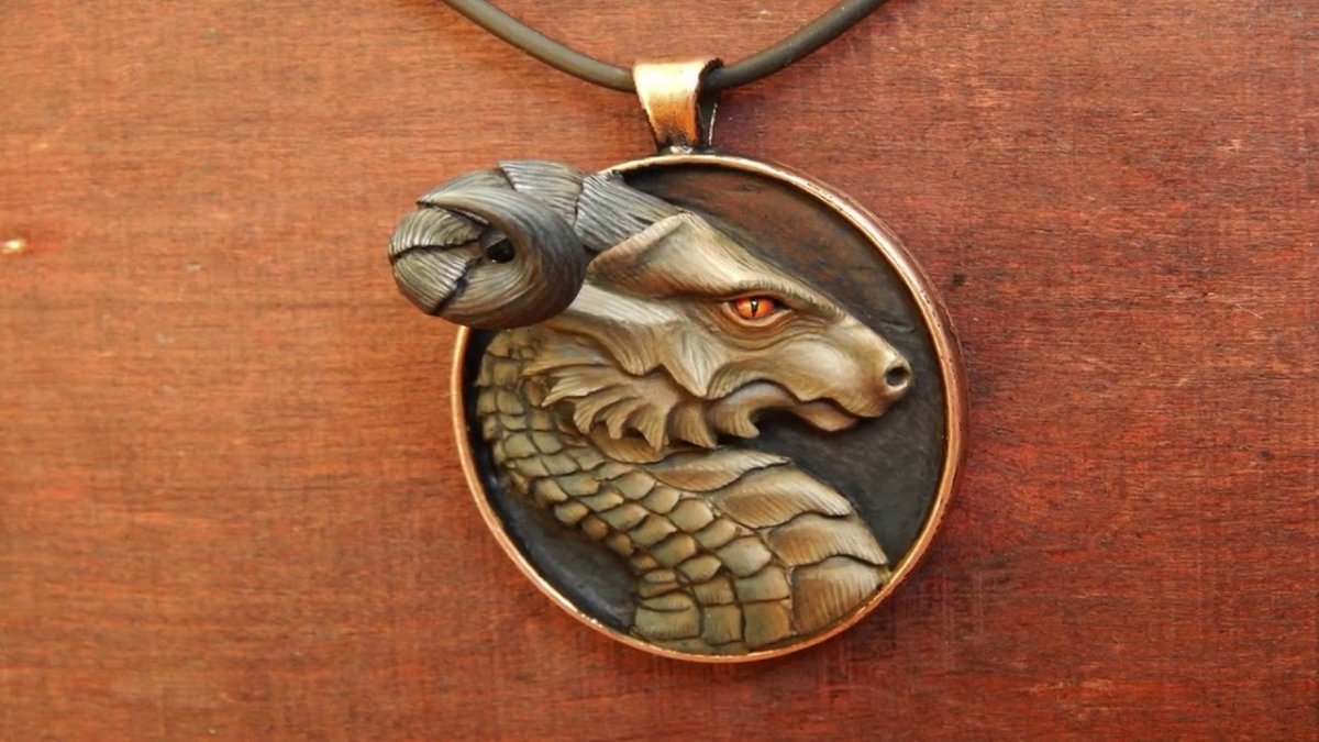 Ювелирные изделия из кости