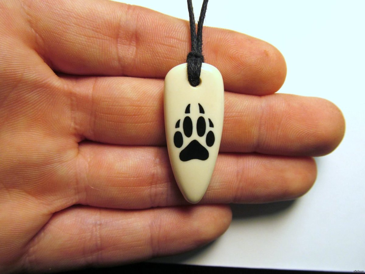 Подвеска из кости