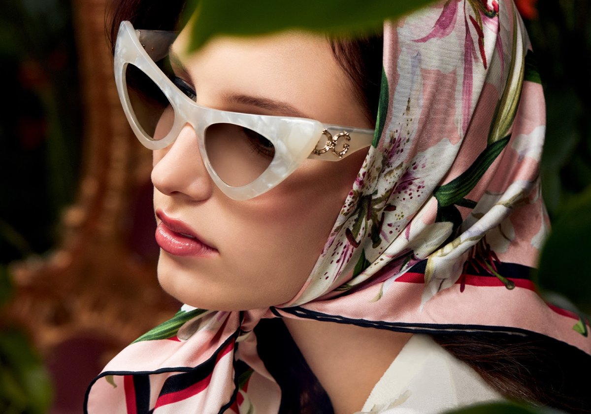 Платок и очки