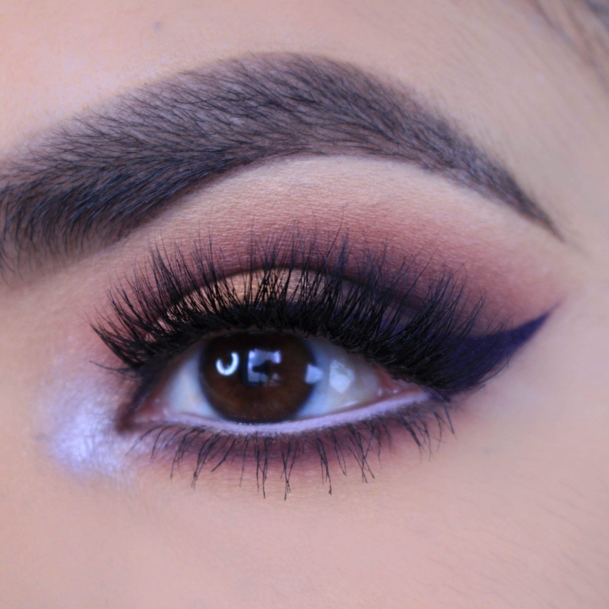 Макияж с оранжевыми тенями