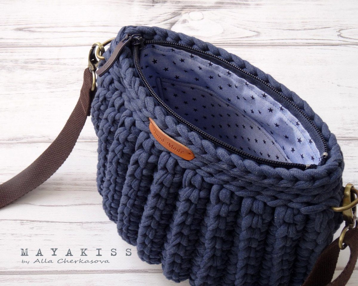 Сумки из трикотажной пряжи бисквит крючком