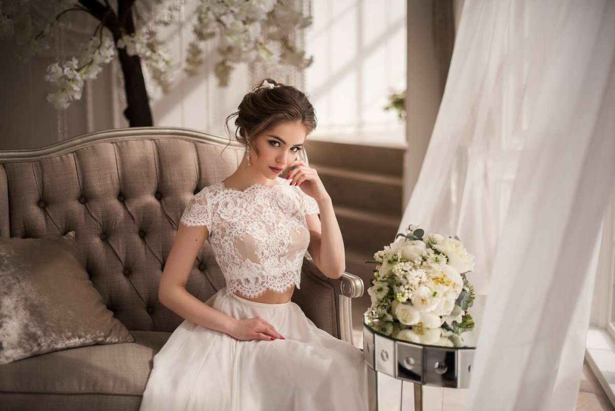 Невеста в пышном платье