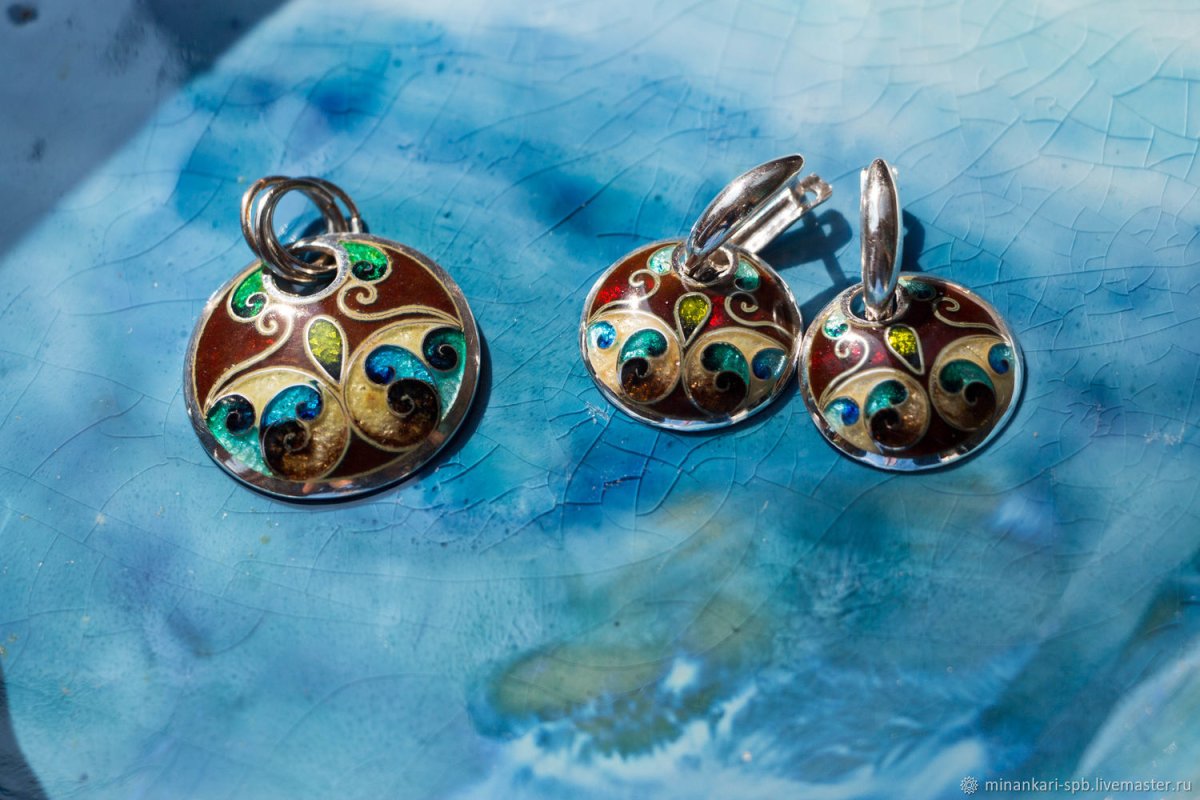 Перегородчатая эмаль на серебре Грузия