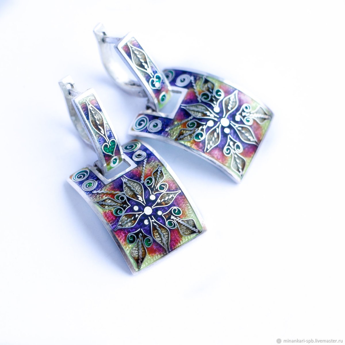 Грузинская ювелирная эмаль минанкари