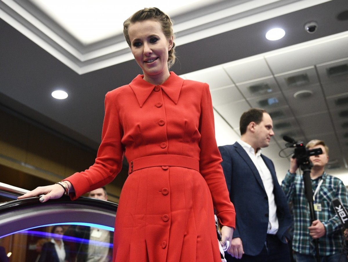 Собчак образы в одежде