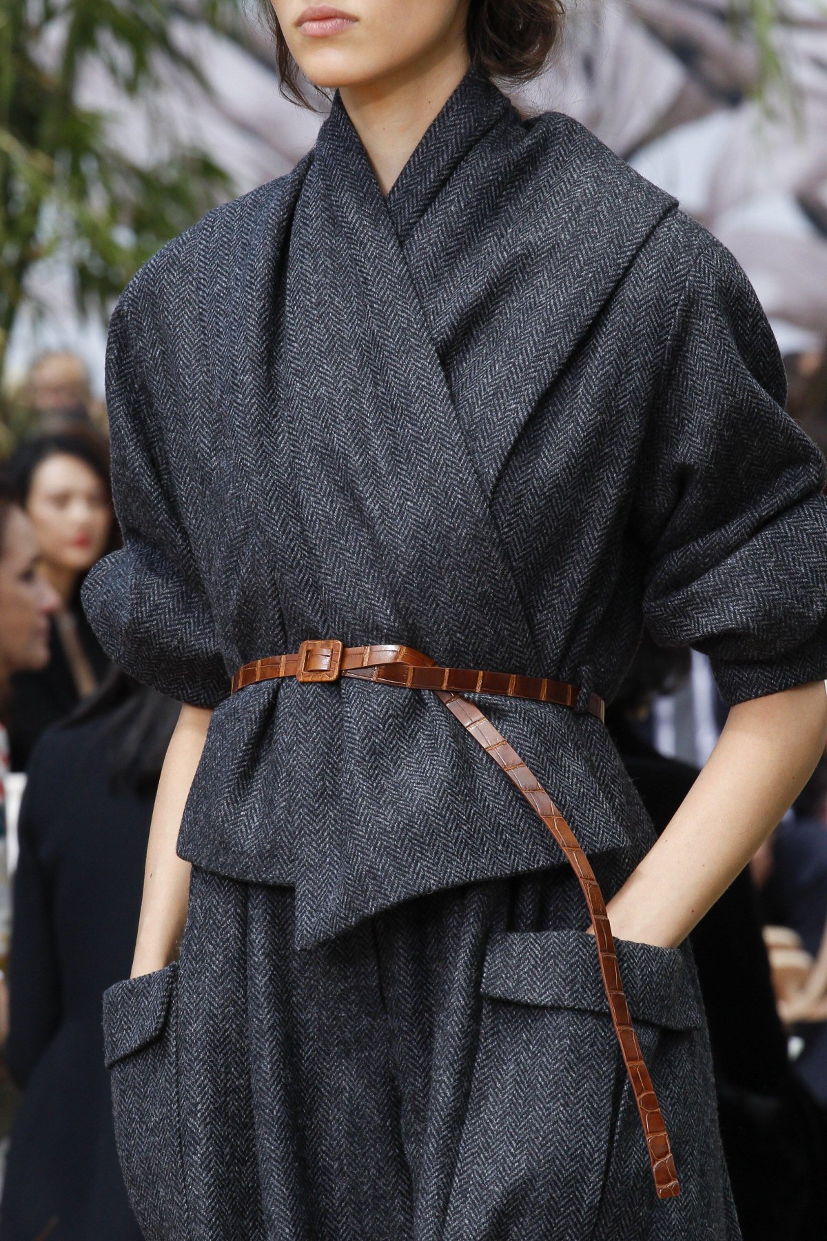 Вязаная кофта в китайском стиле