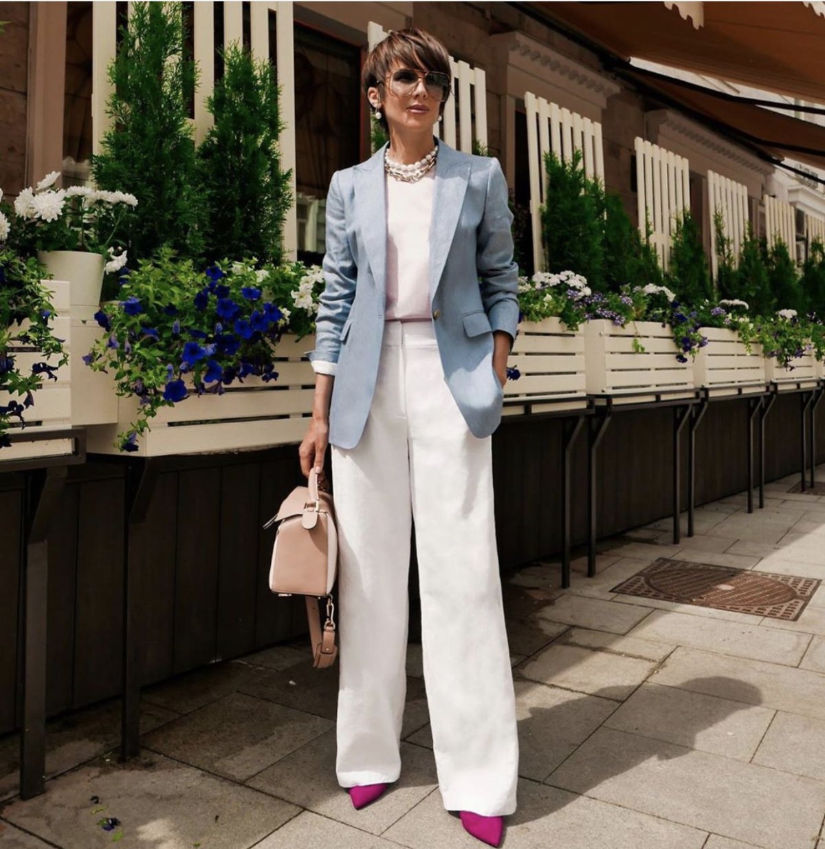 Стильный образ для мамы на выпускной