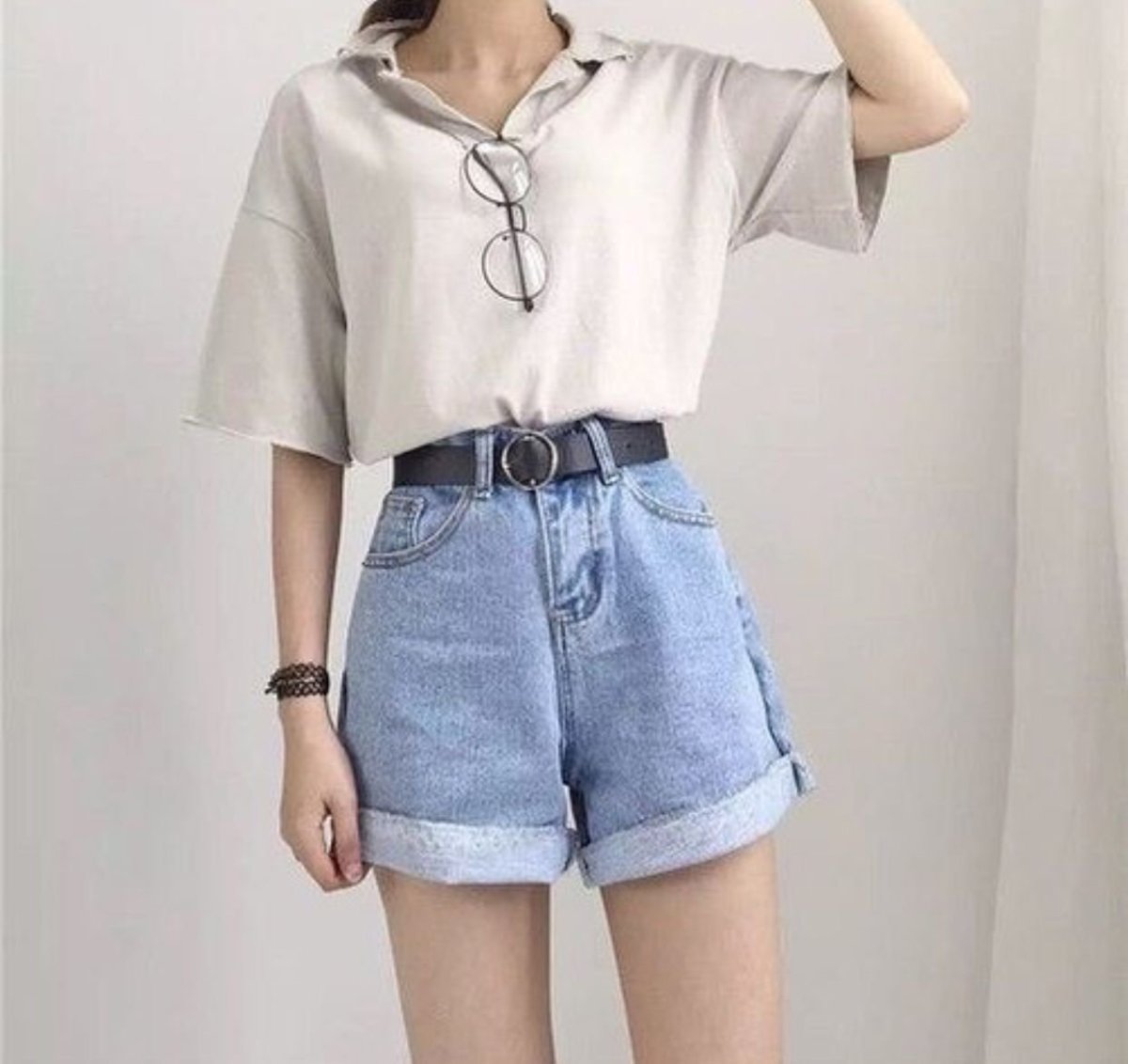 Топовая одежда для девушек