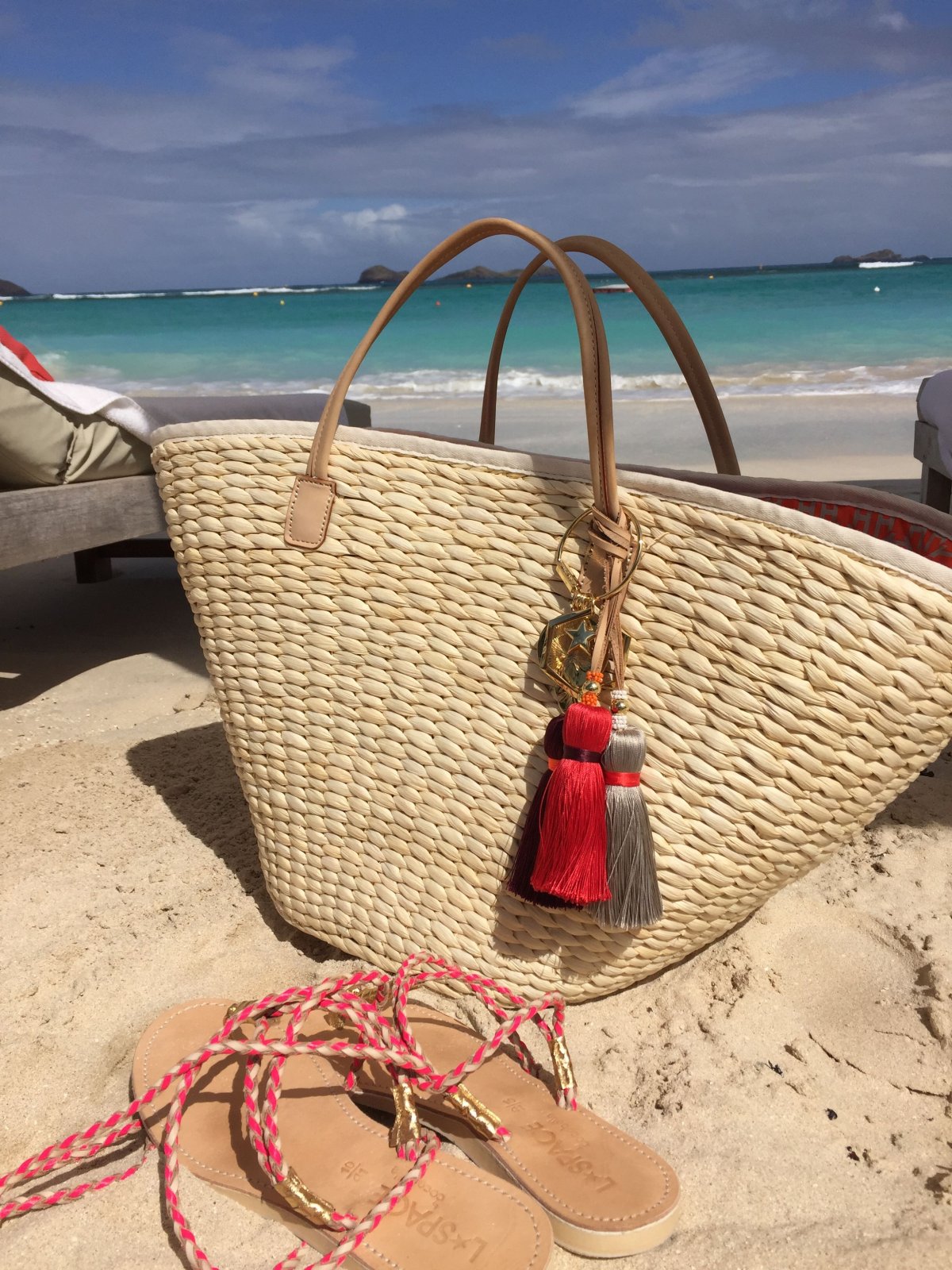 Плетеные корзины для пляжа