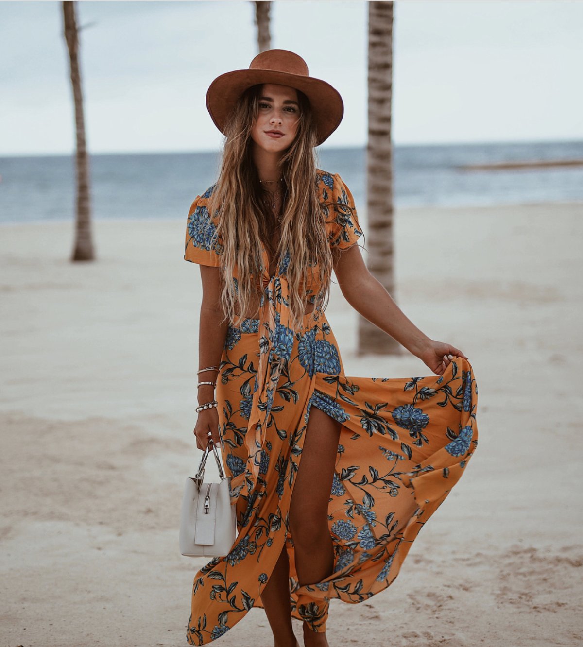 Лето пляж девушки