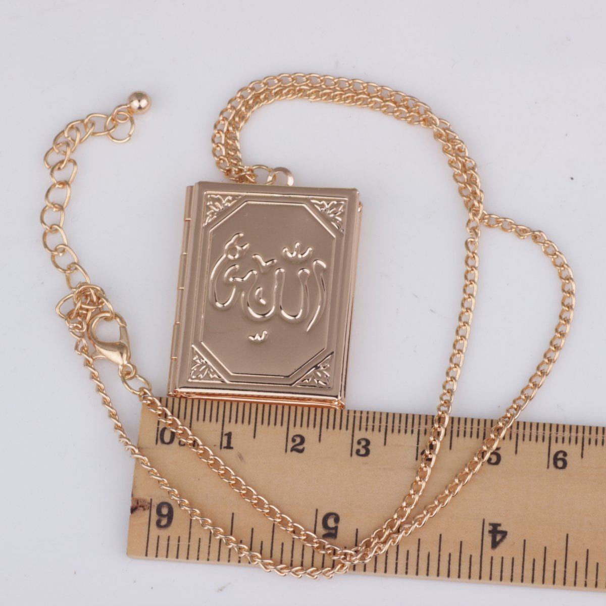 Кулон книжка мусульманский