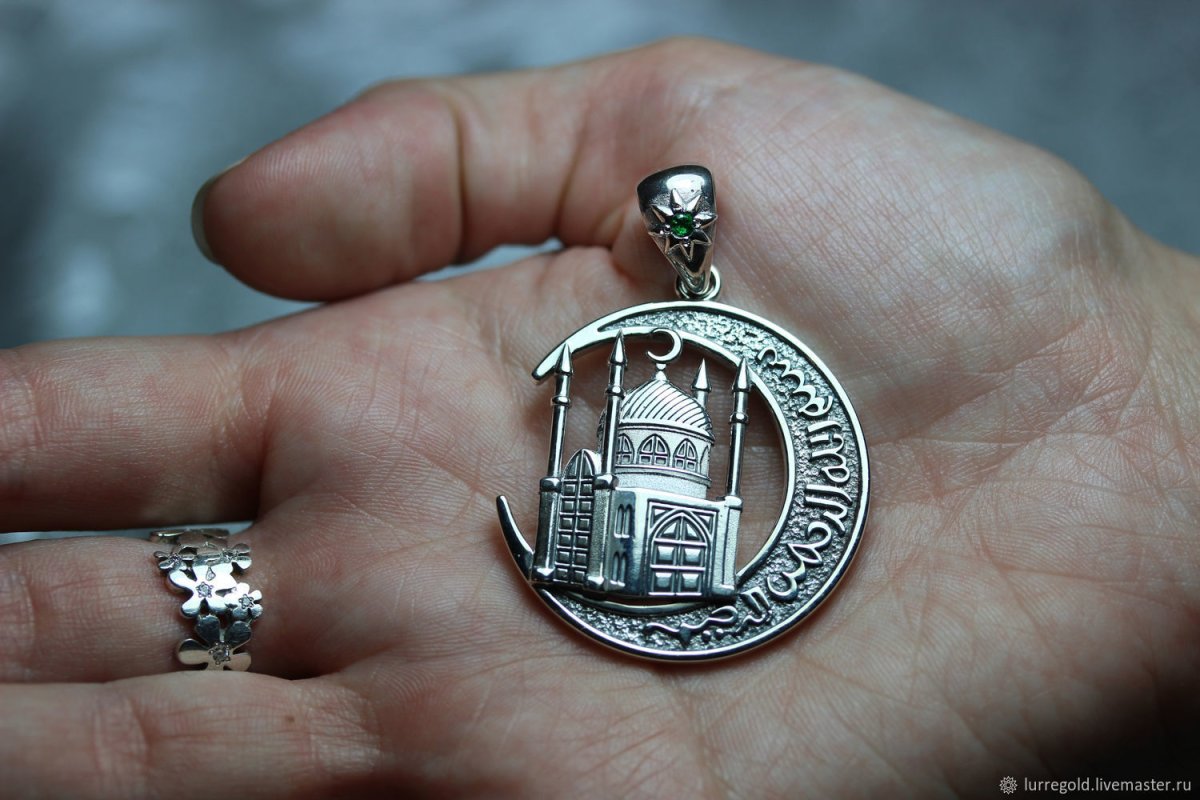 Золотая подвеска круглая мужская