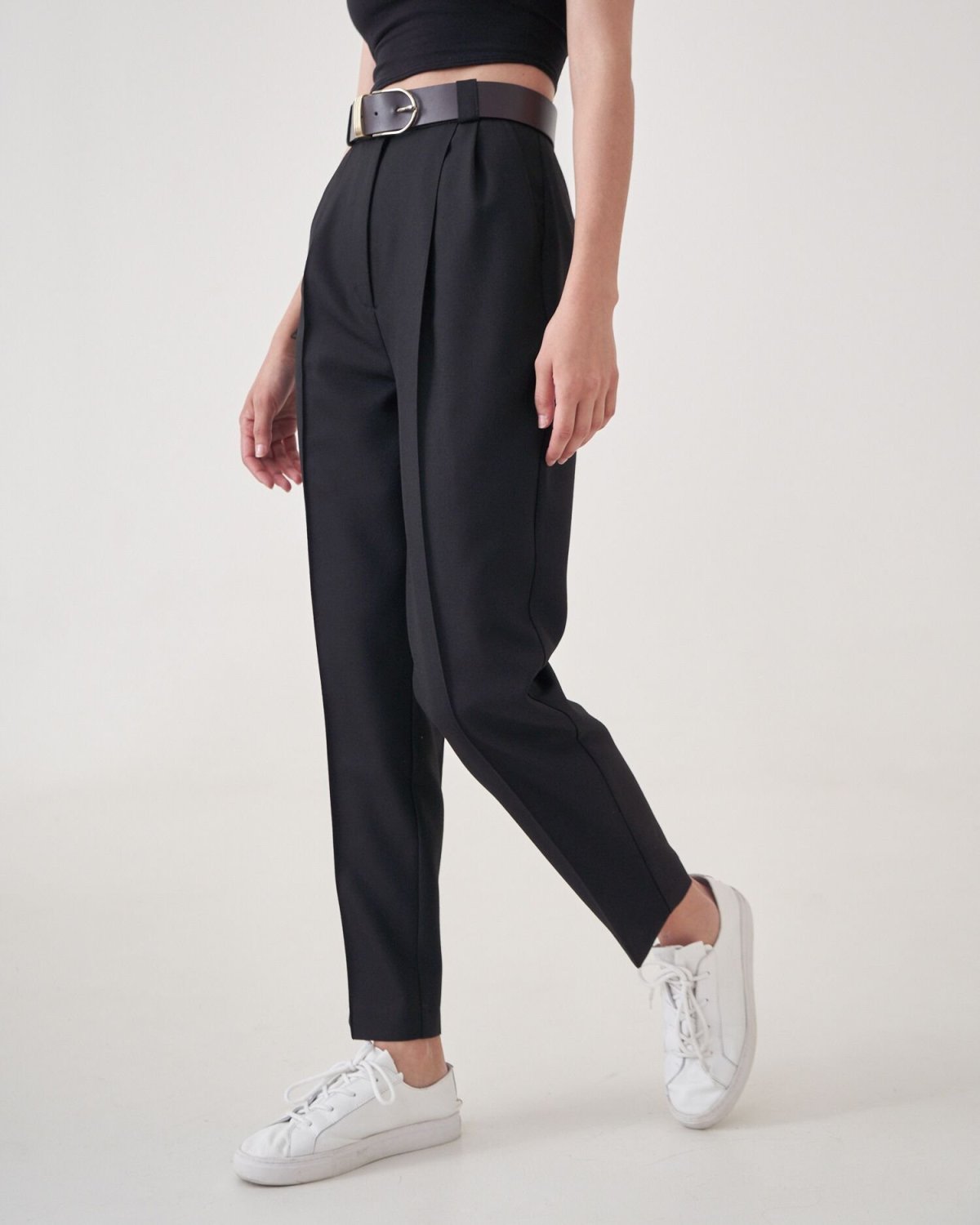 Брюки бананы женские