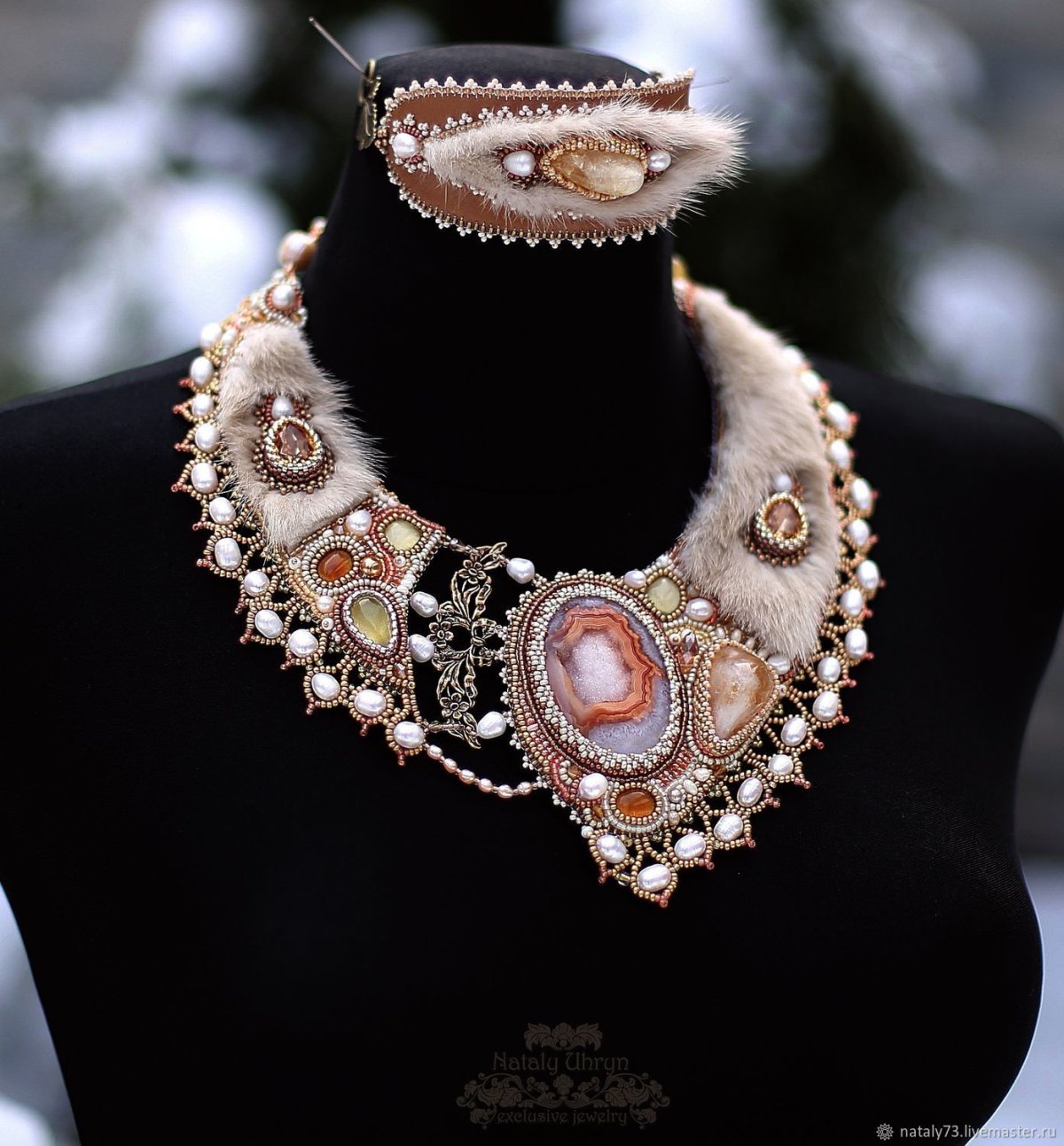 Украшения с мехом и бисером
