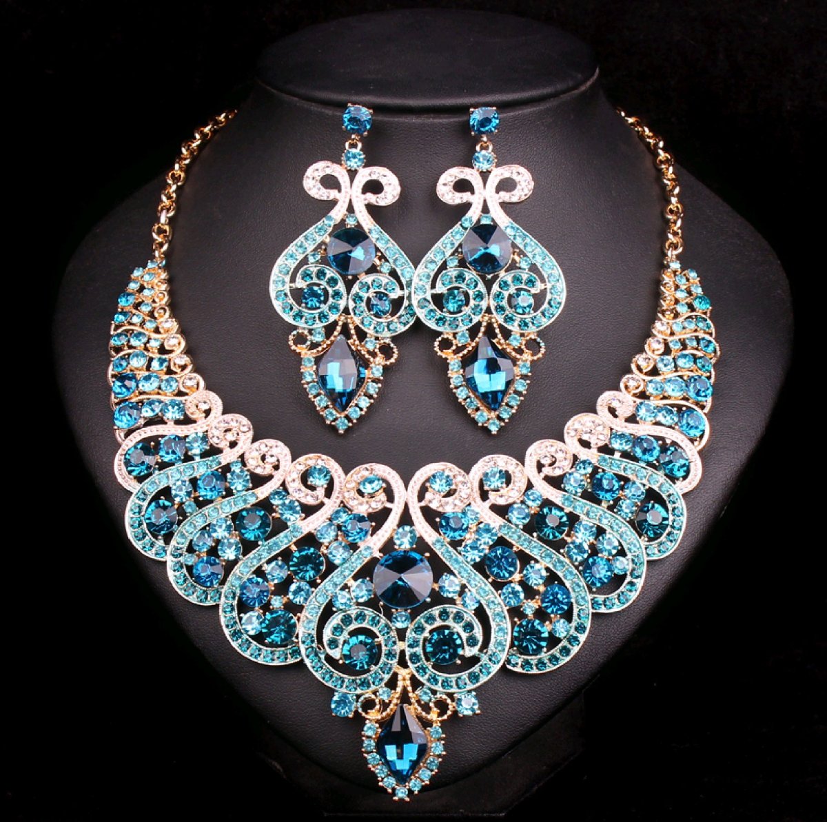 Красивая бижутерия