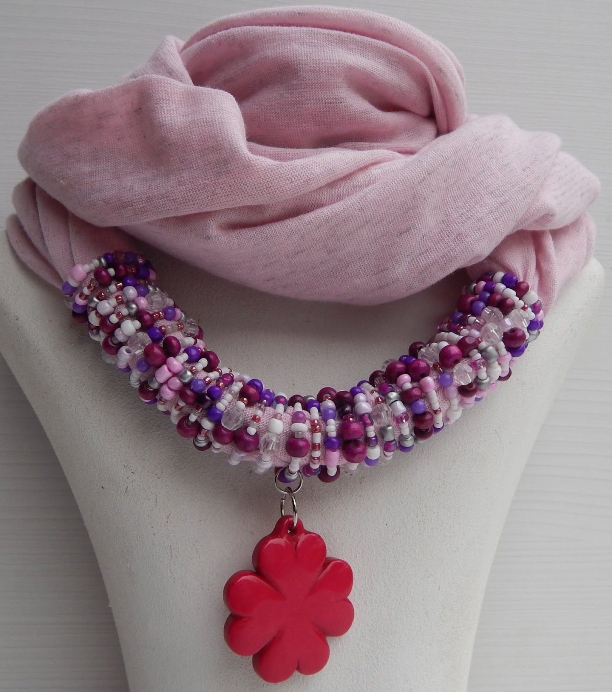 Украшения бисером платке