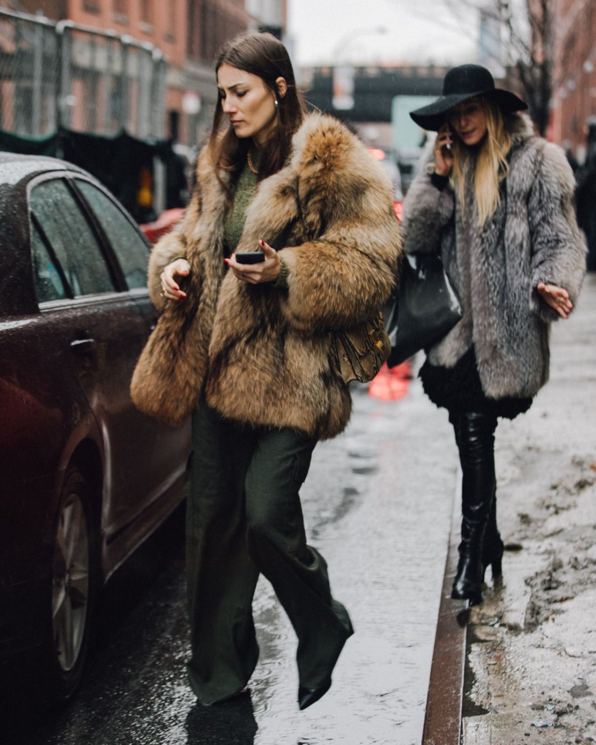 Мирдза Мартинсоне в мехах