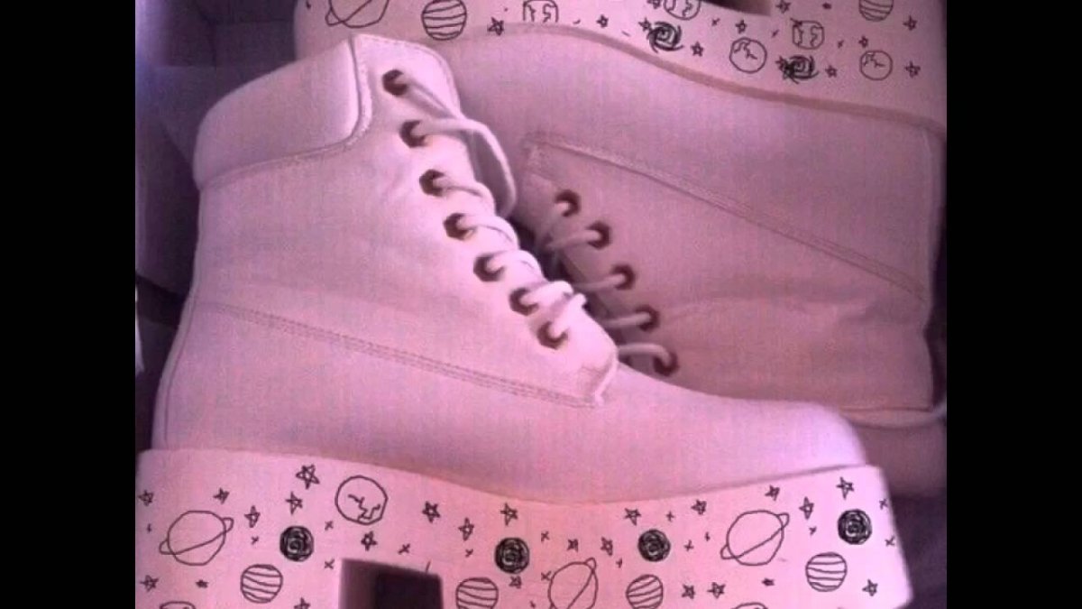 Эстетика розовой обуви