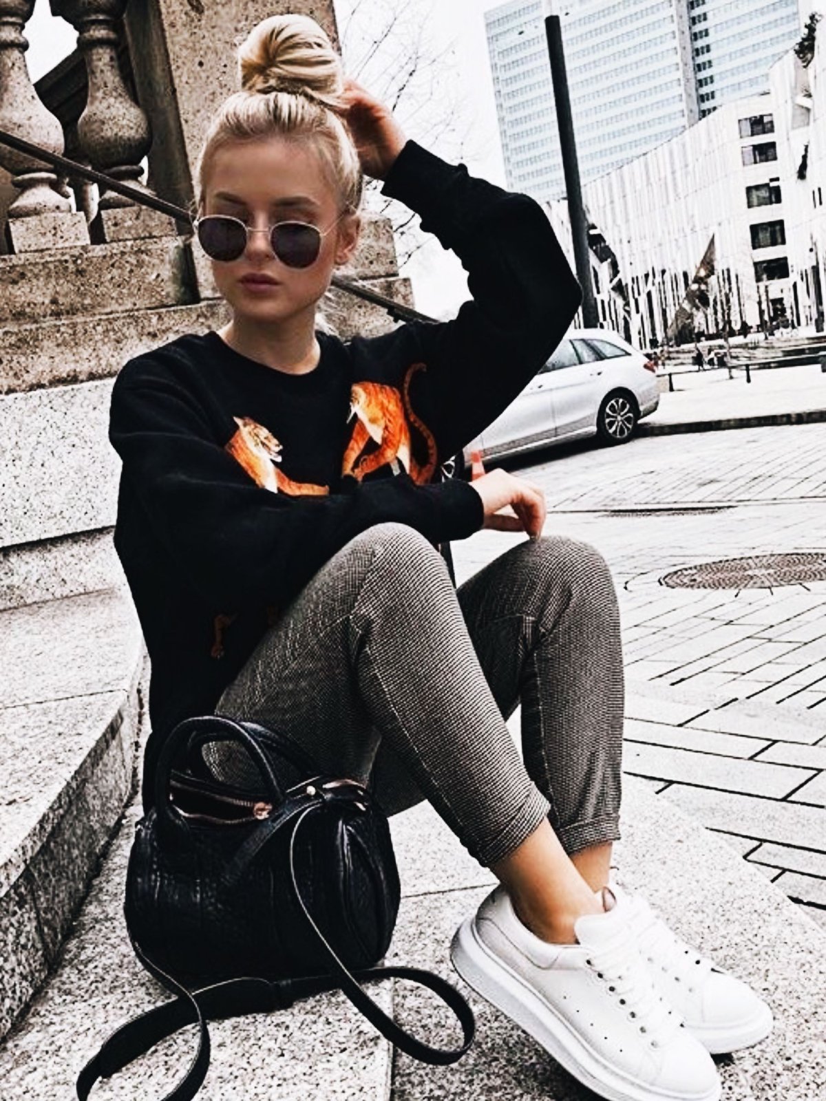 Стильный спортивный образ для девушки