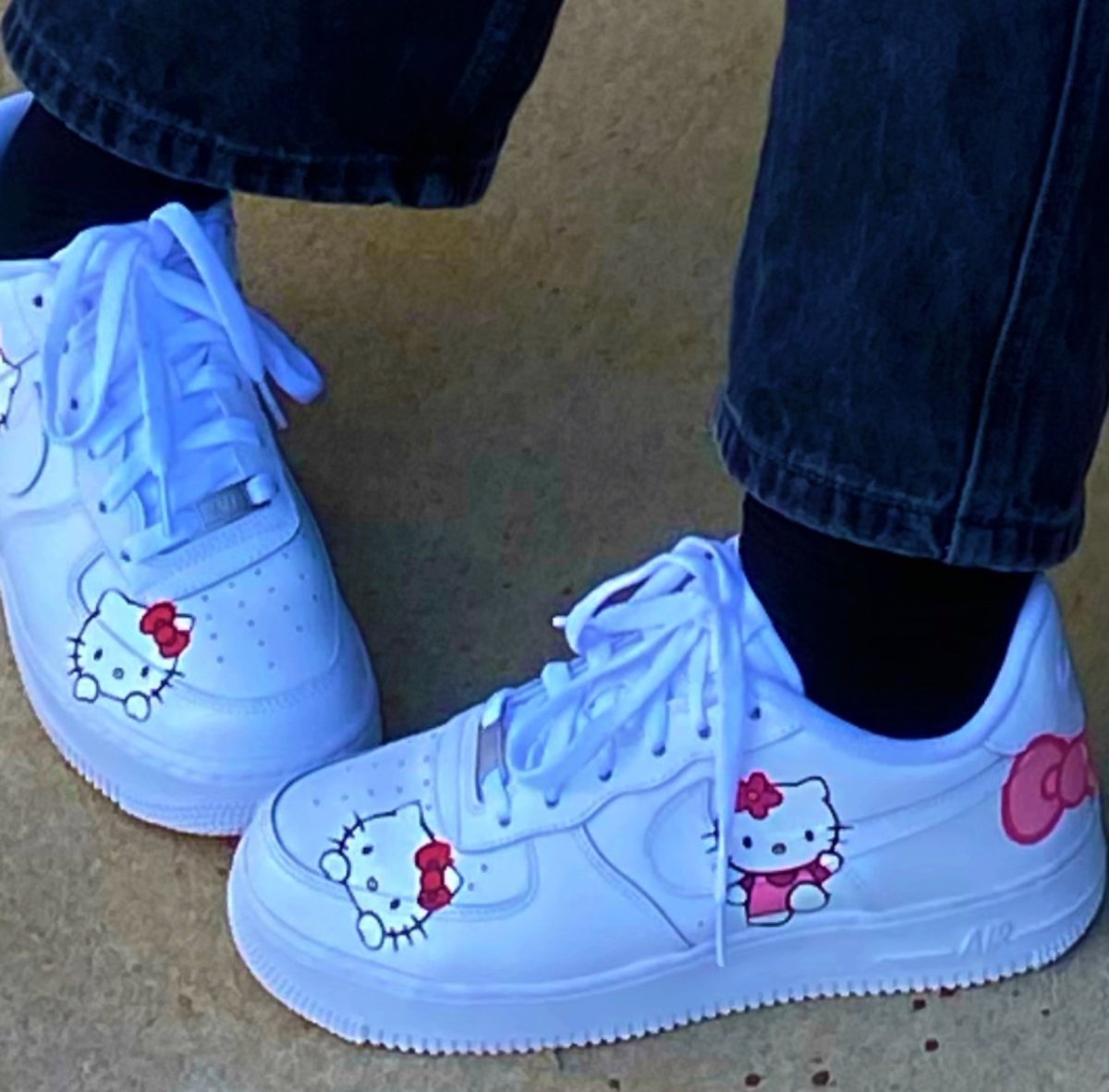 Nike Air Force 1 с Хелло Китти