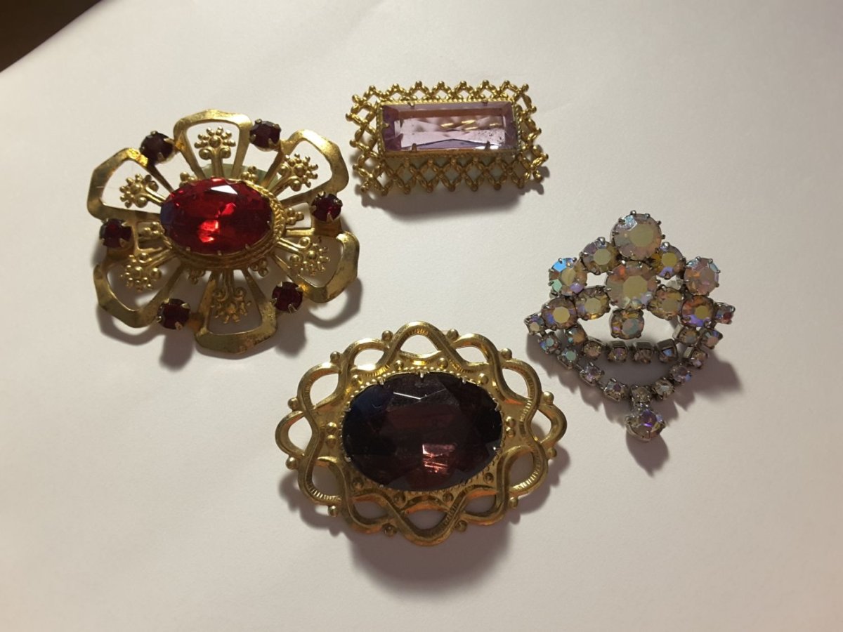 Советская бижутерия клипсы