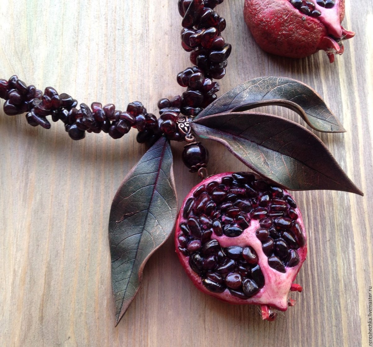 Гранат кулон мужской