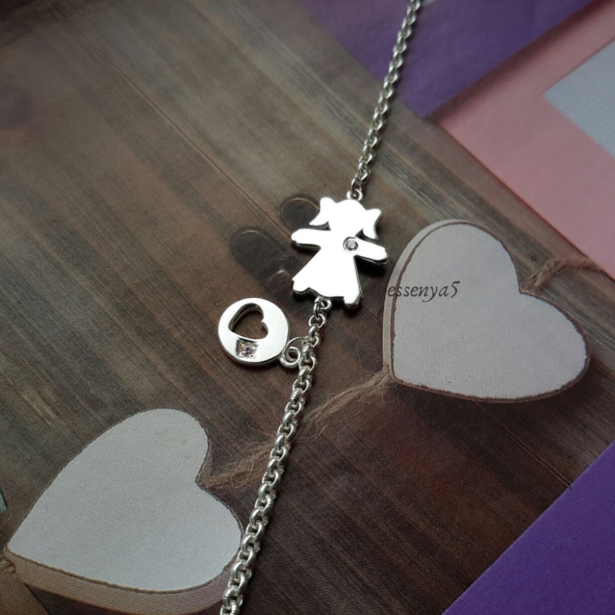 Браслет с подвеской