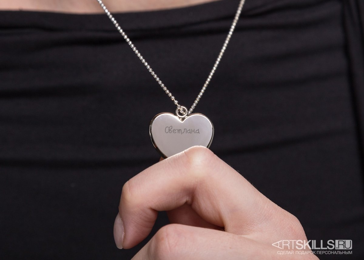 Кулон на рождение ребенка