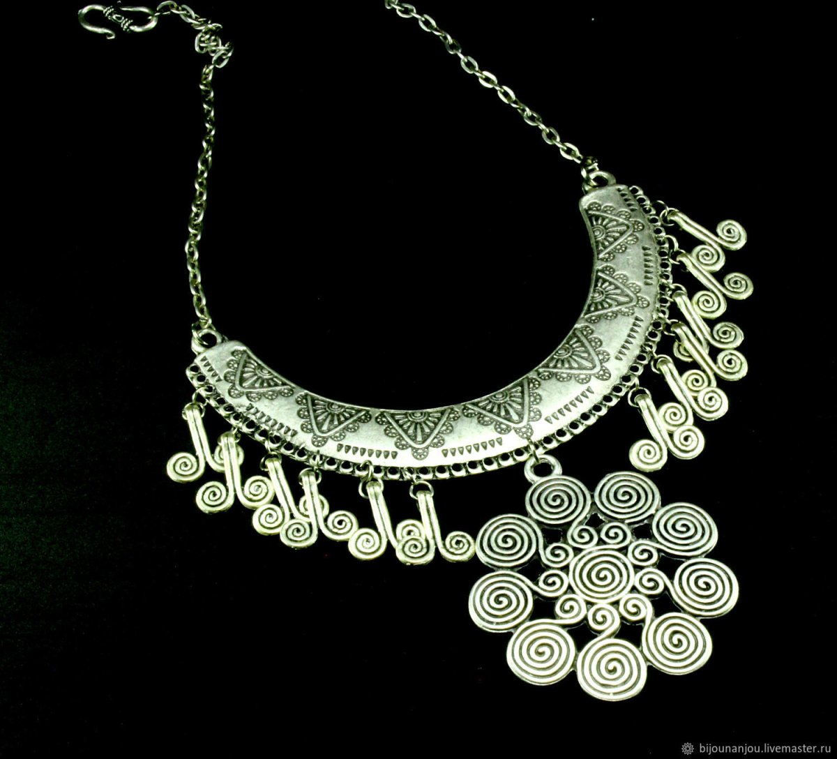 Этнические украшения из серебра