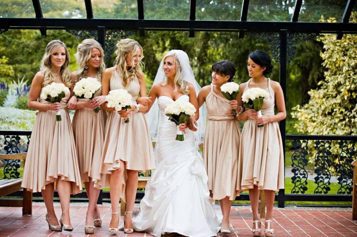 Вульгарные платья подружек невесты