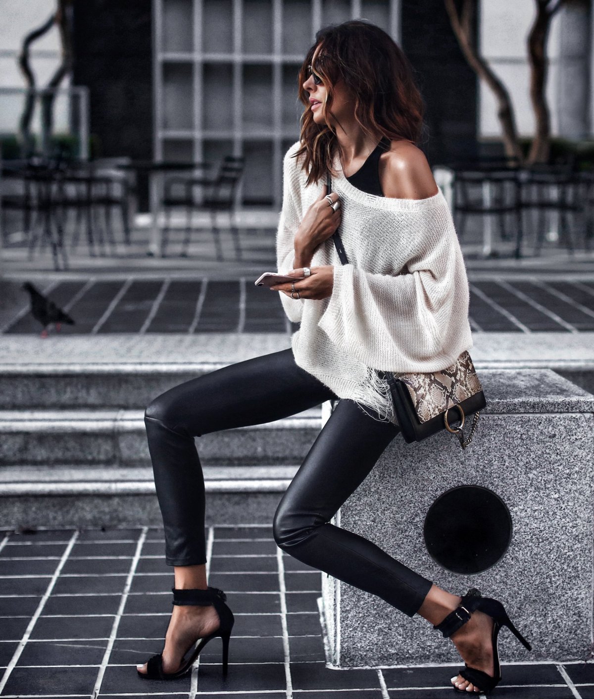 Кожаные легинсы образы