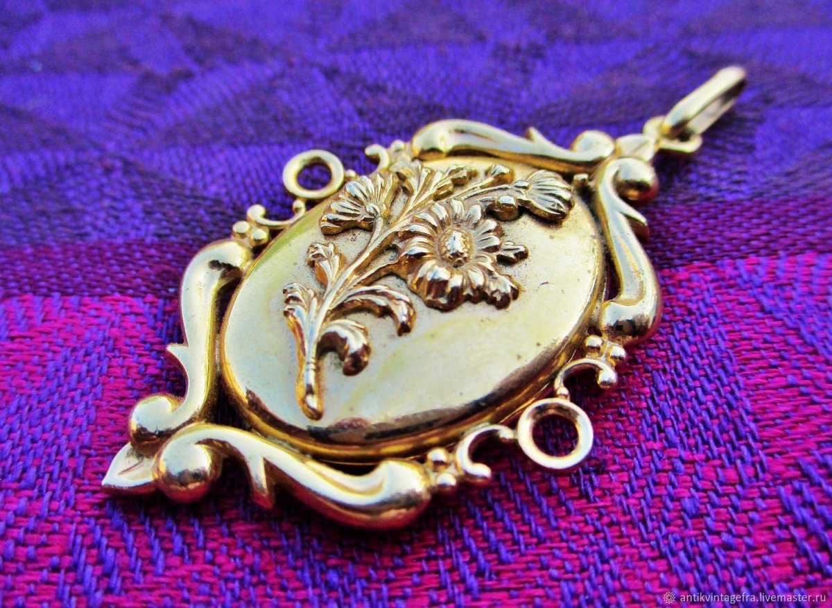 Старинный кулон винтажный