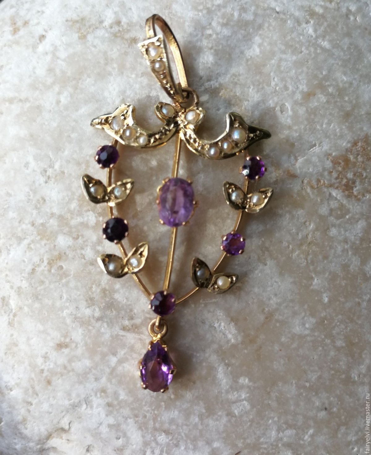 Винтажные подвески